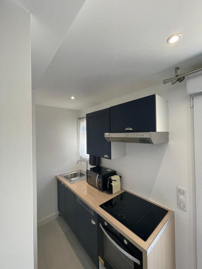 Studio En Bas De Villa Avec Piscine Proche Bord De Mer Cagnes-sur-Mer Eksteriør bilde