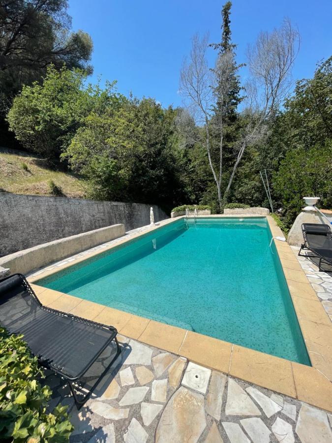Studio En Bas De Villa Avec Piscine Proche Bord De Mer Cagnes-sur-Mer Eksteriør bilde