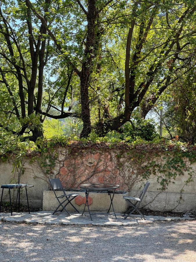 Studio En Bas De Villa Avec Piscine Proche Bord De Mer Cagnes-sur-Mer Eksteriør bilde